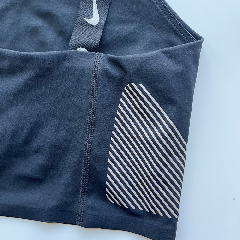 Nike Pro Dri-Fit Shelf Bra Cropped Tank Top Size XS Black - Picture 7 of 11
